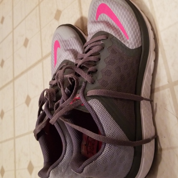 Nike FS Lite Run 3 - Picture 2 of 2